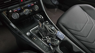 VOLKSWAGEN JETTA  7 GENERATION 1.5 TSI Prestige 2024