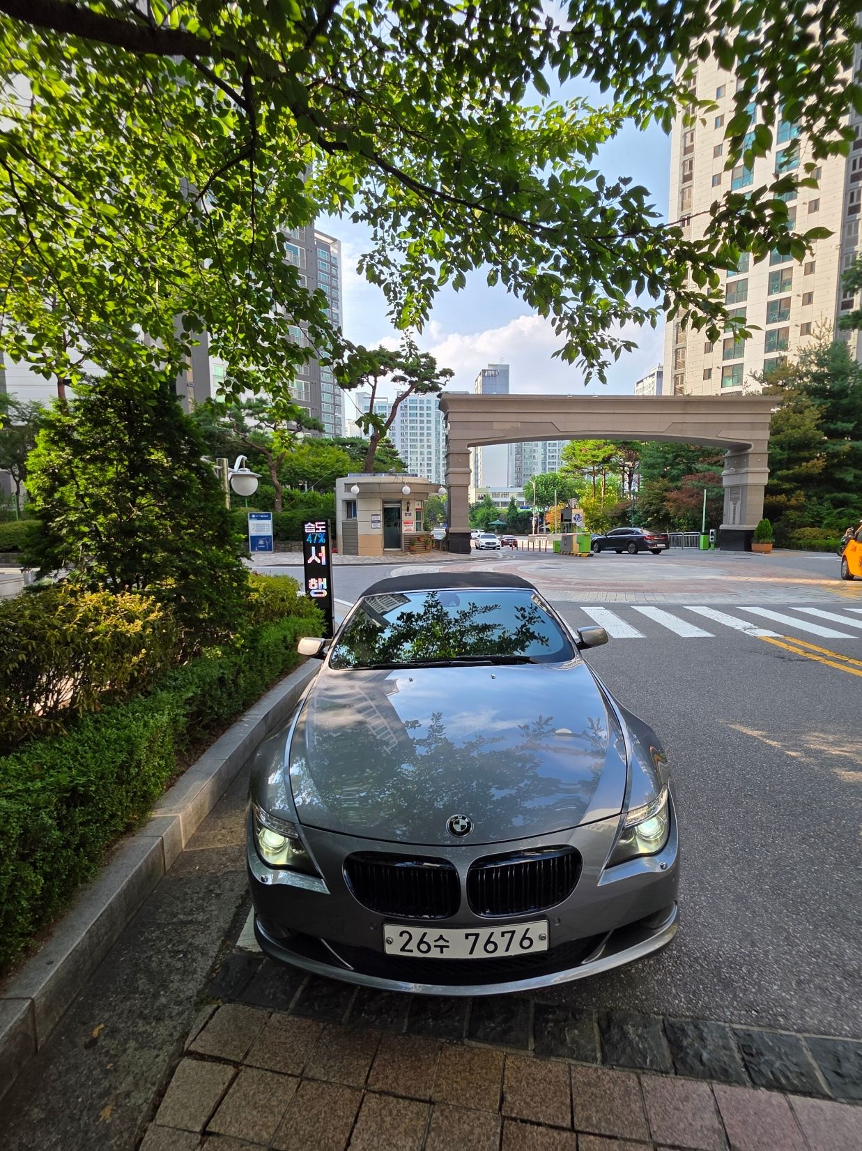 BMW 6-SERIES E63 2008