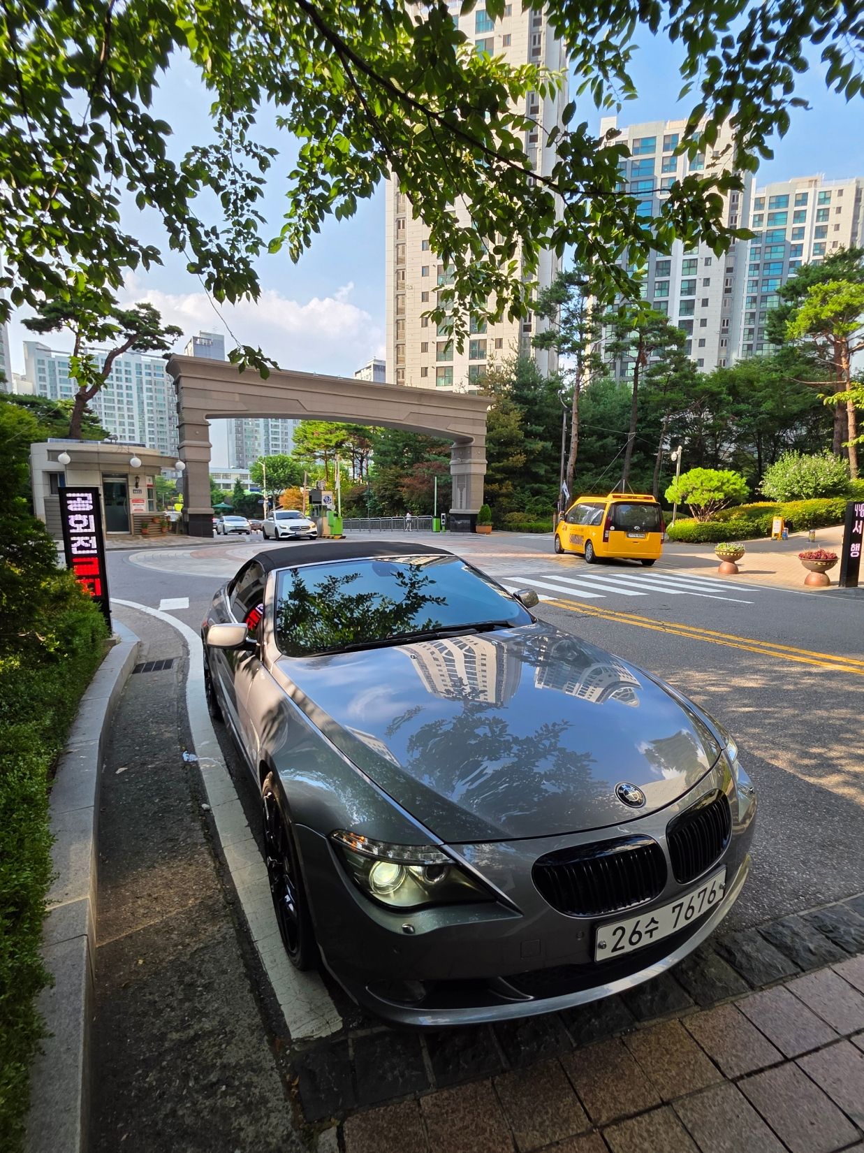 BMW 6-SERIES E63 2008