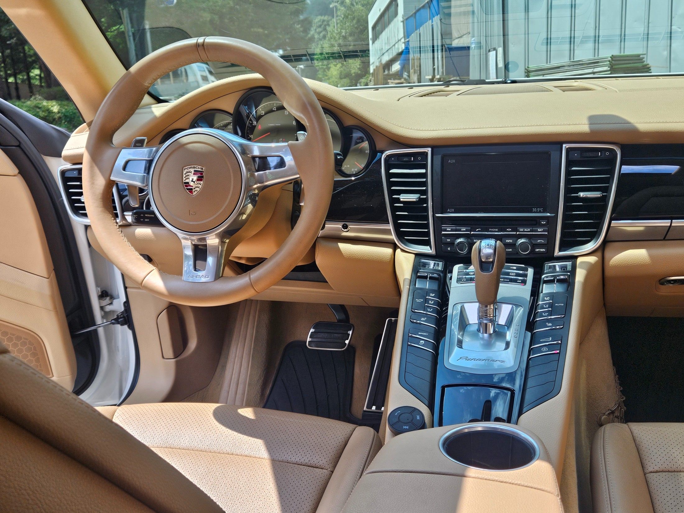 PORSCHE PANAMERA 2011