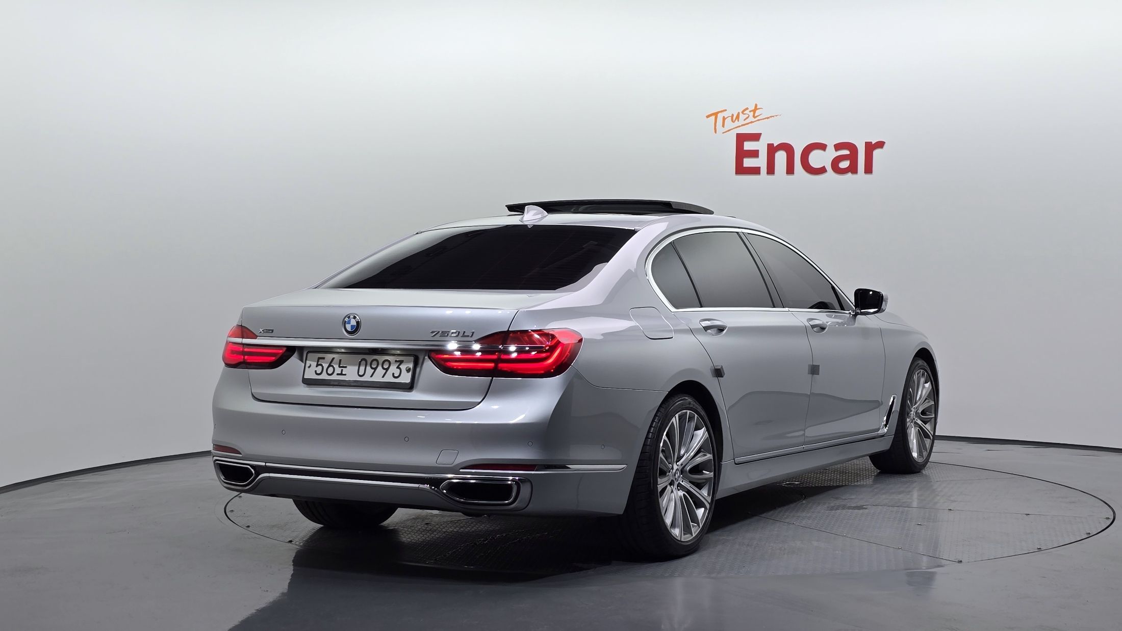 BMW 7-SERIES G11 2016