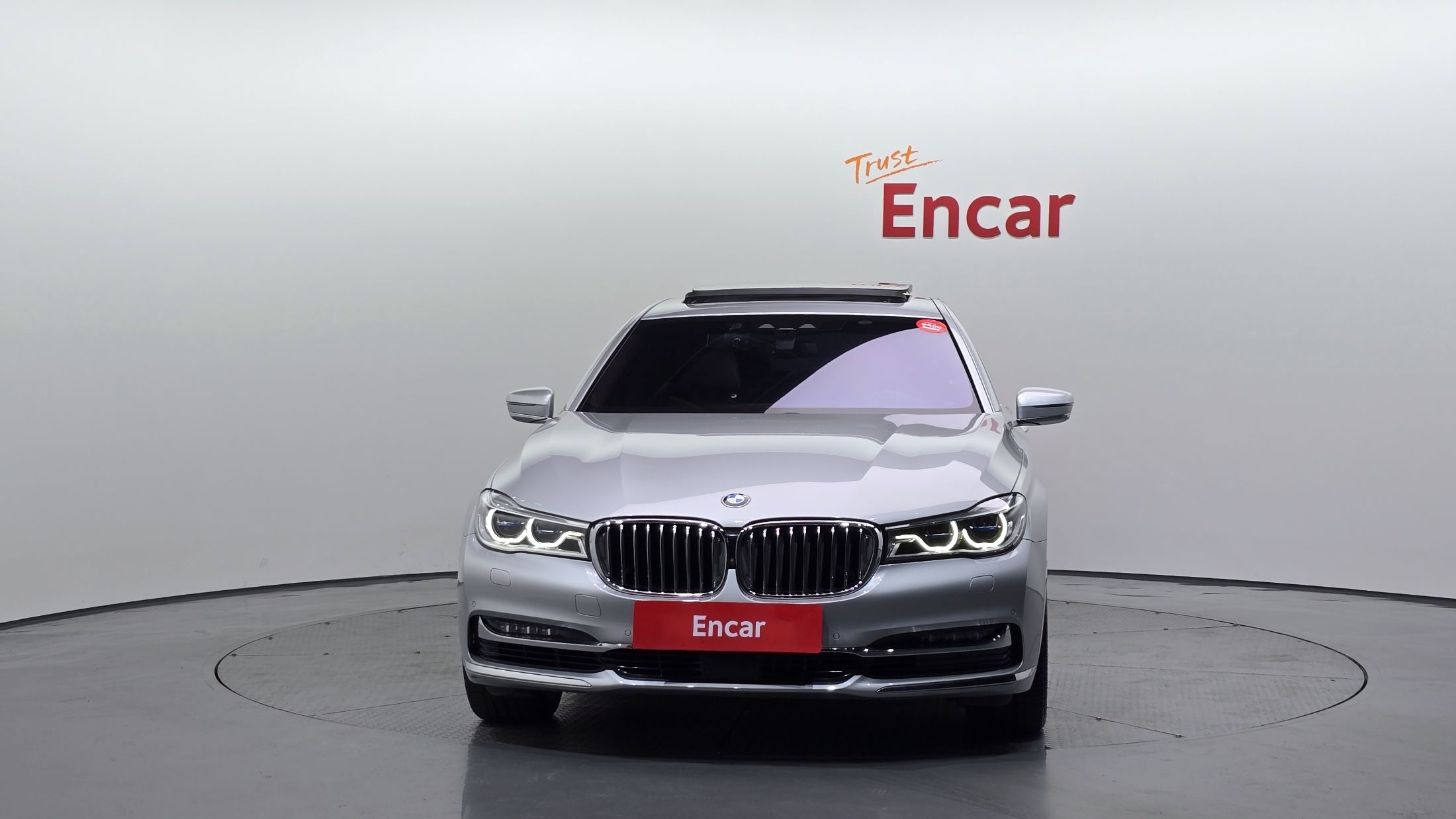 BMW 7-SERIES G11 2016