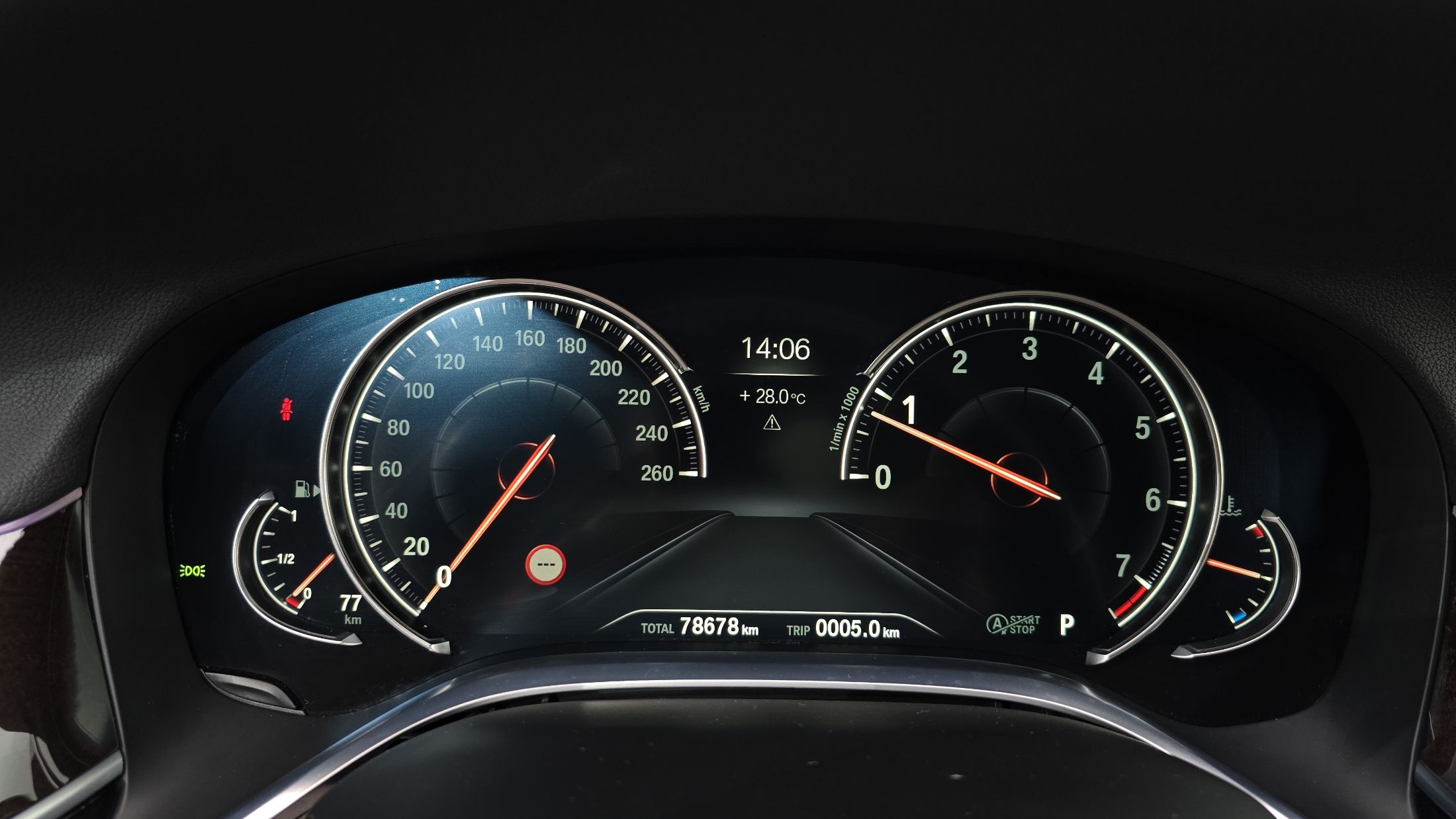 BMW 7-SERIES G11 2016