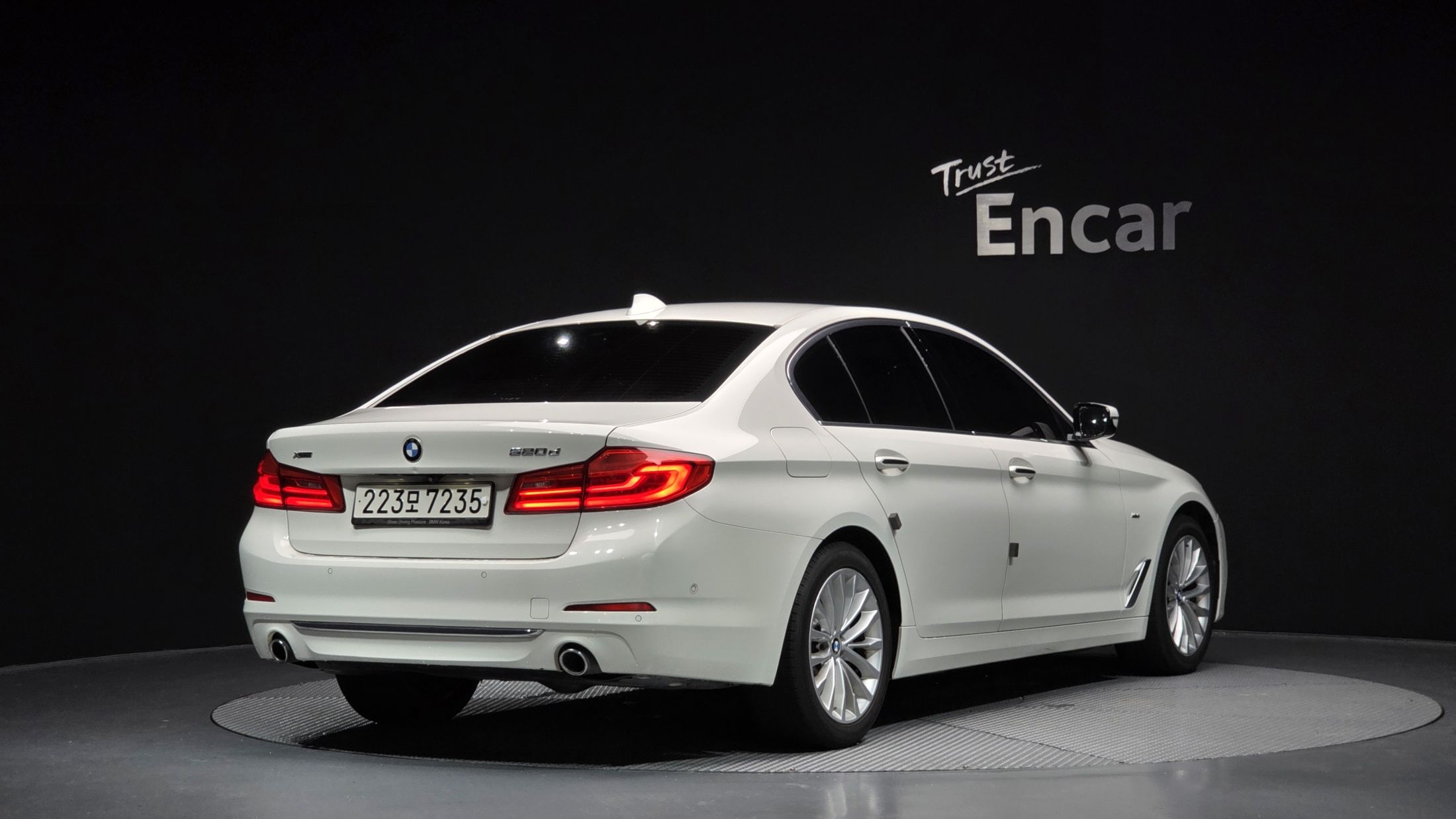 BMW 5-SERIES G30 2018