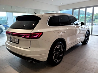 Заказать VOLKSWAGEN TOUAREG