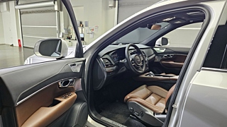 VOLVO XC90 2025