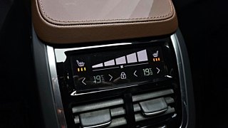 VOLVO XC90 2025