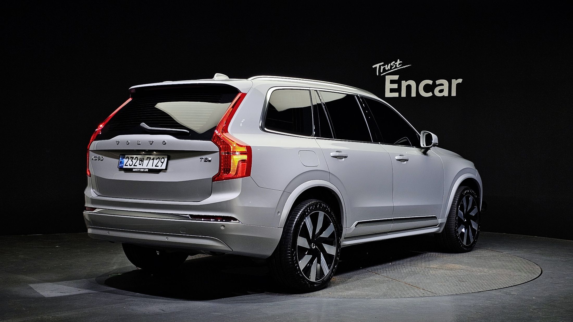 VOLVO XC90 2025