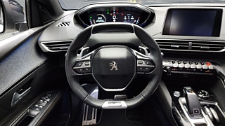 PEUGEOT 5008 2018