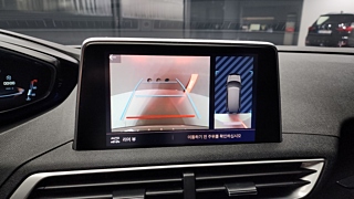 PEUGEOT 5008 2018