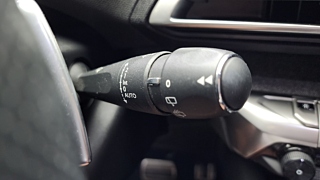 PEUGEOT 5008 2018