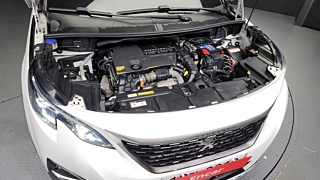 PEUGEOT 5008 2018