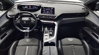 PEUGEOT 5008 2018
