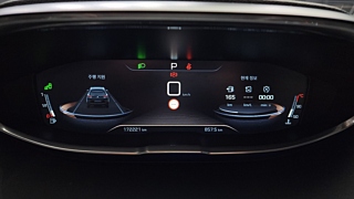 PEUGEOT 5008 2018