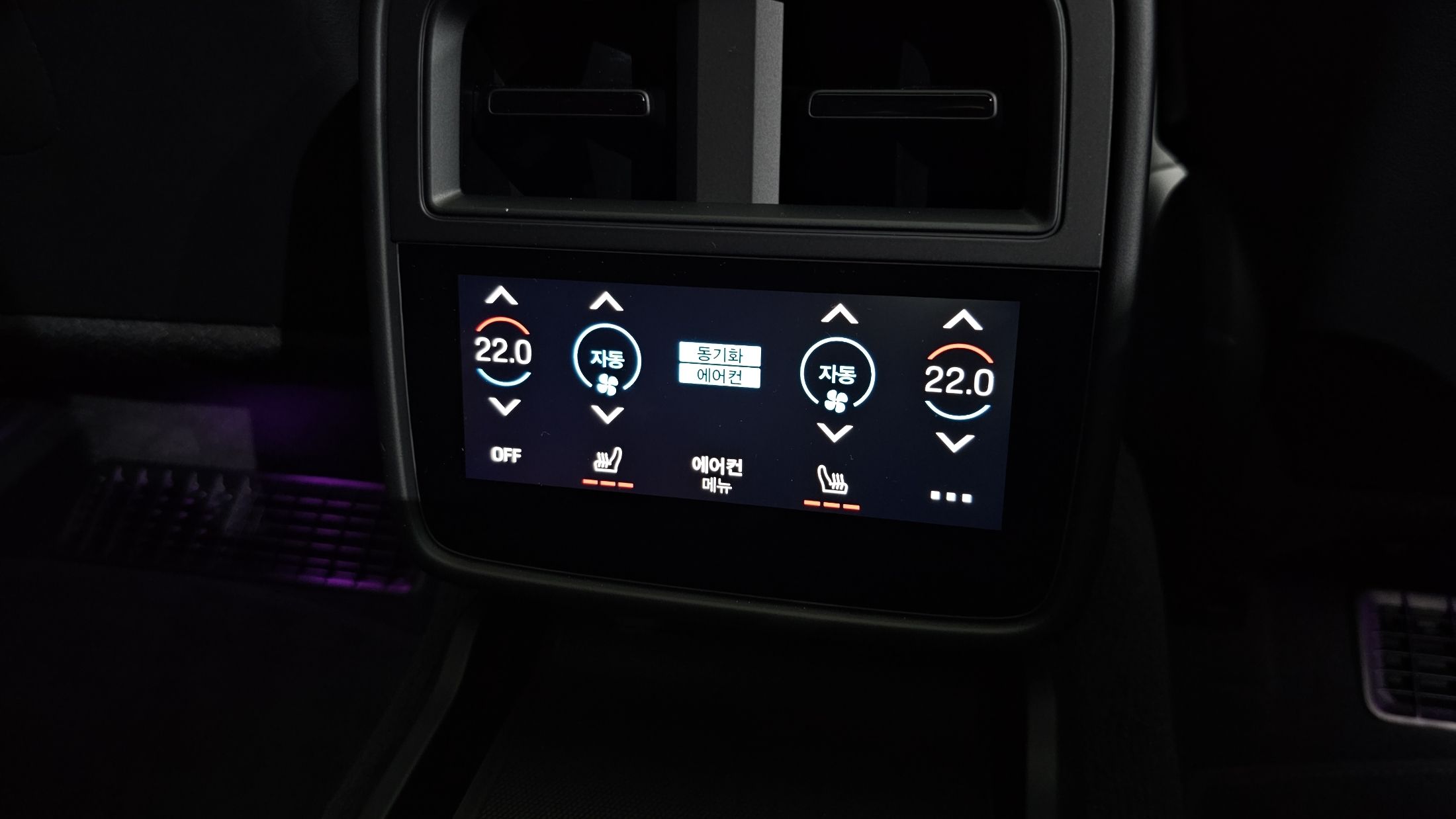 PORSCHE TAYCAN 2024