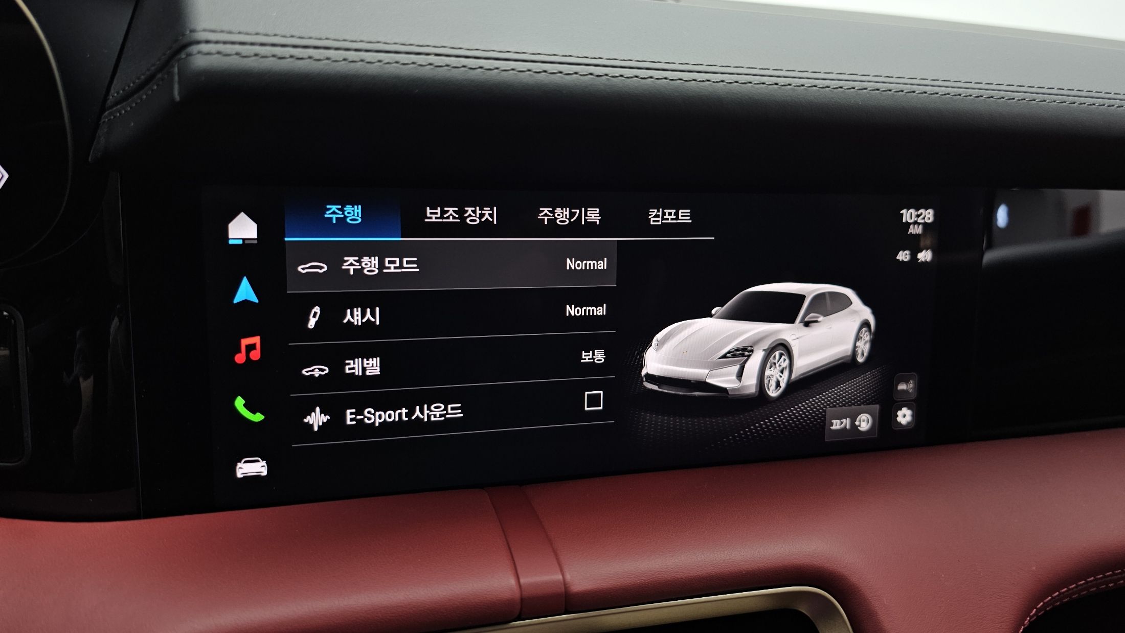PORSCHE TAYCAN 2024