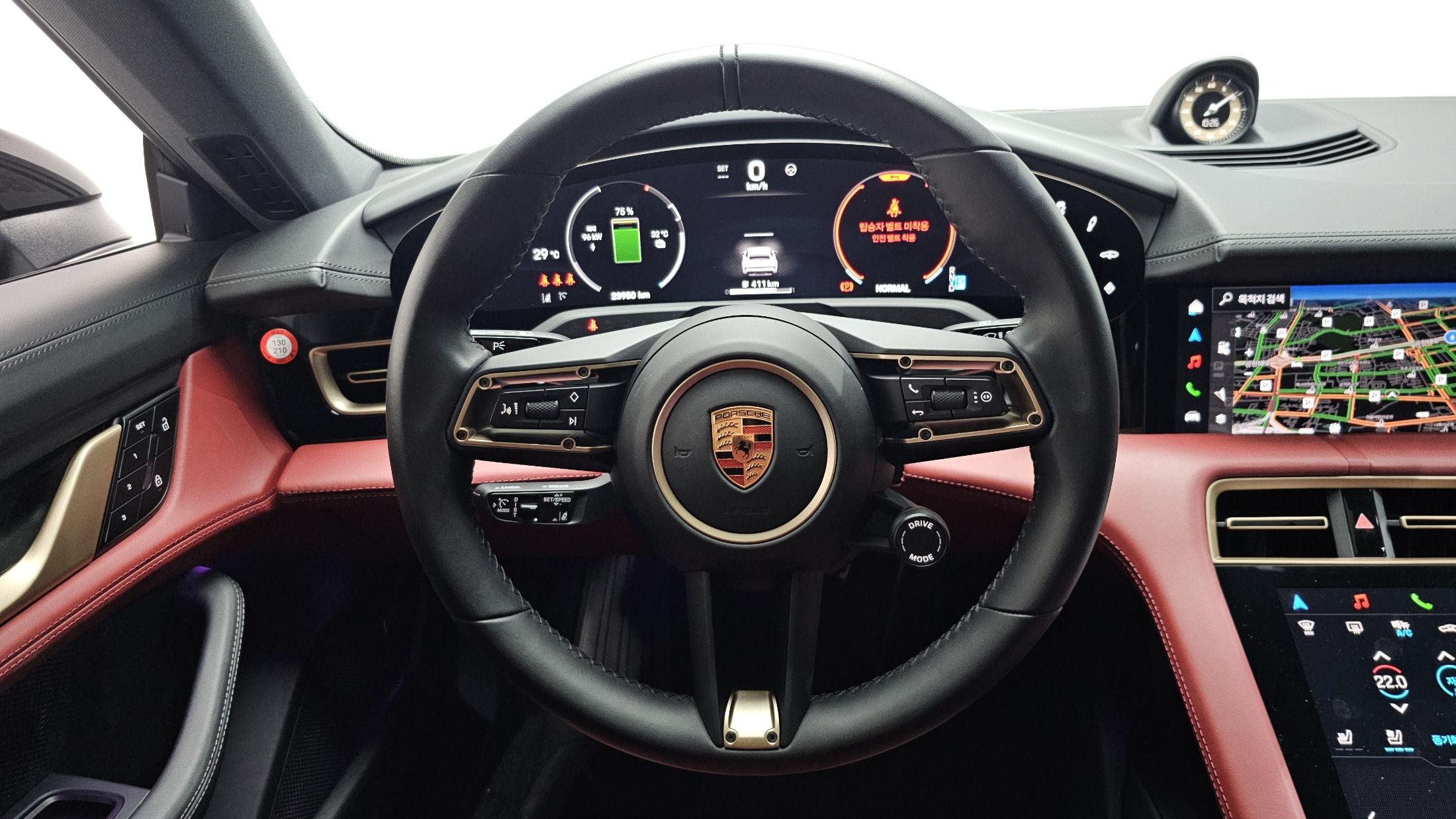 PORSCHE TAYCAN 2024