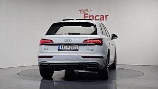 AUDI Q5 FY 2022