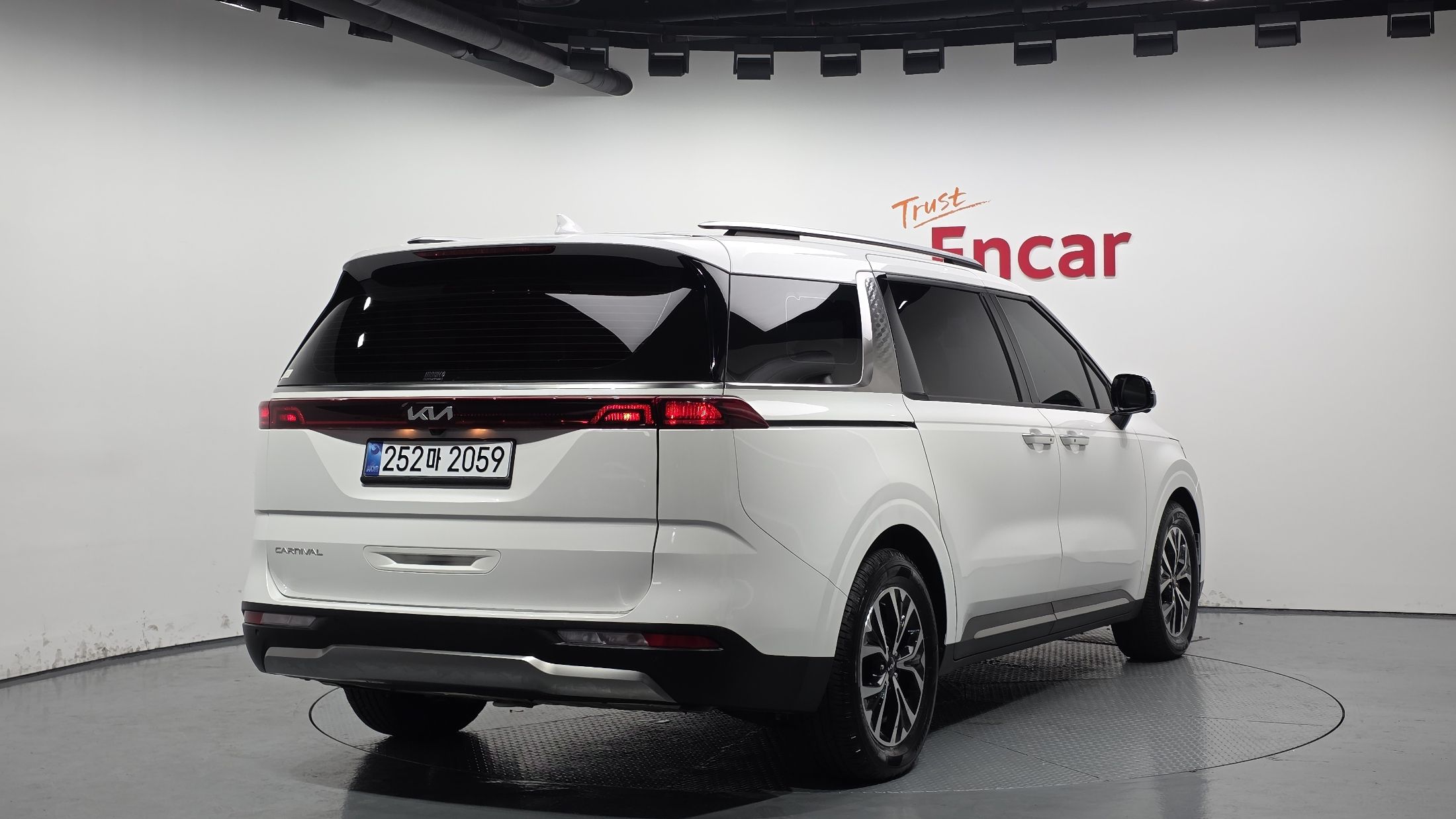KIA CARNIVAL 2021