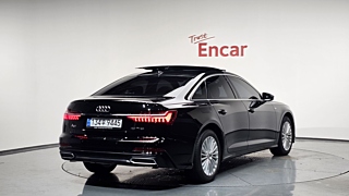 AUDI A6 C8