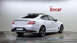 GENESIS G70  2024
