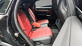 PORSCHE CAYENNE PO536 2024