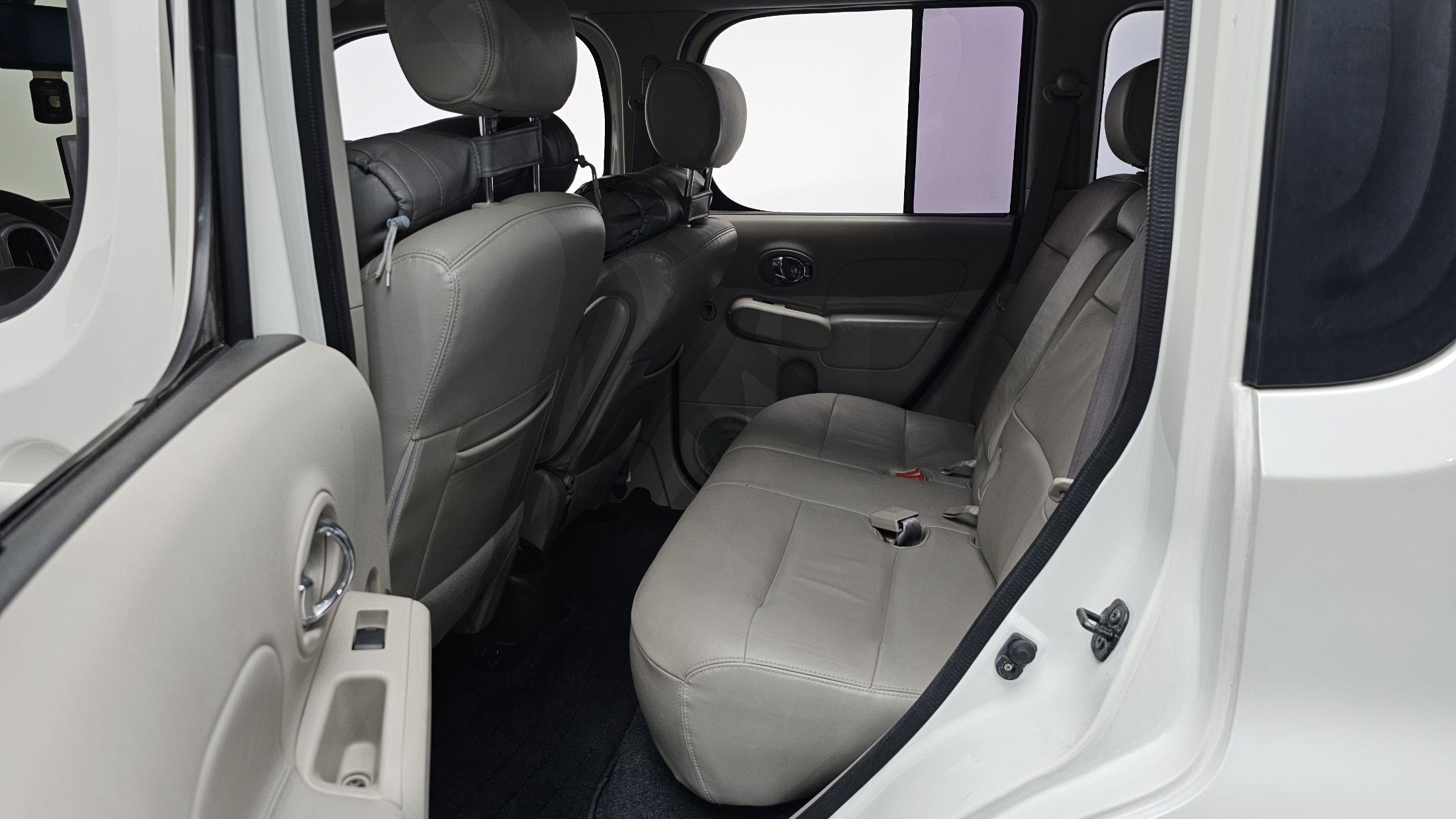 NISSAN CUBE 2012