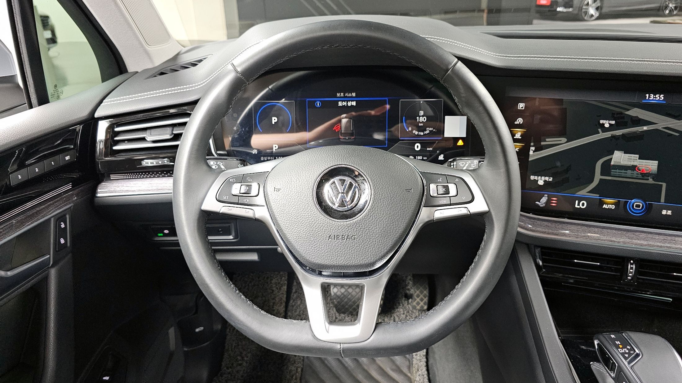 VOLKSWAGEN TOUAREG 2020