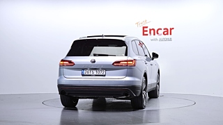 VOLKSWAGEN TOUAREG 2020