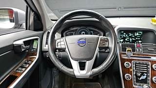 VOLVO XC60 2016