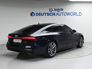AUDI A7 4K  2022