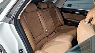 HYUNDAI GRANDEUR HYBRID GN7 2023