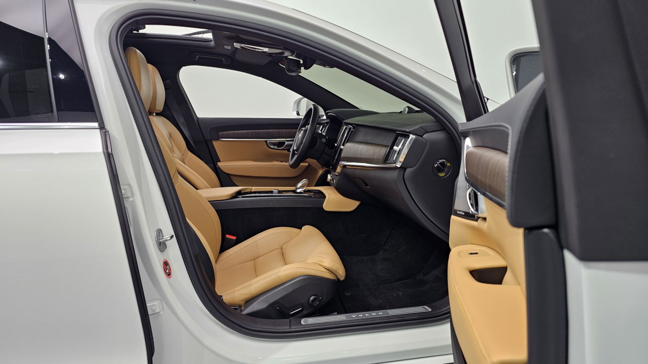 VOLVO S90 2024