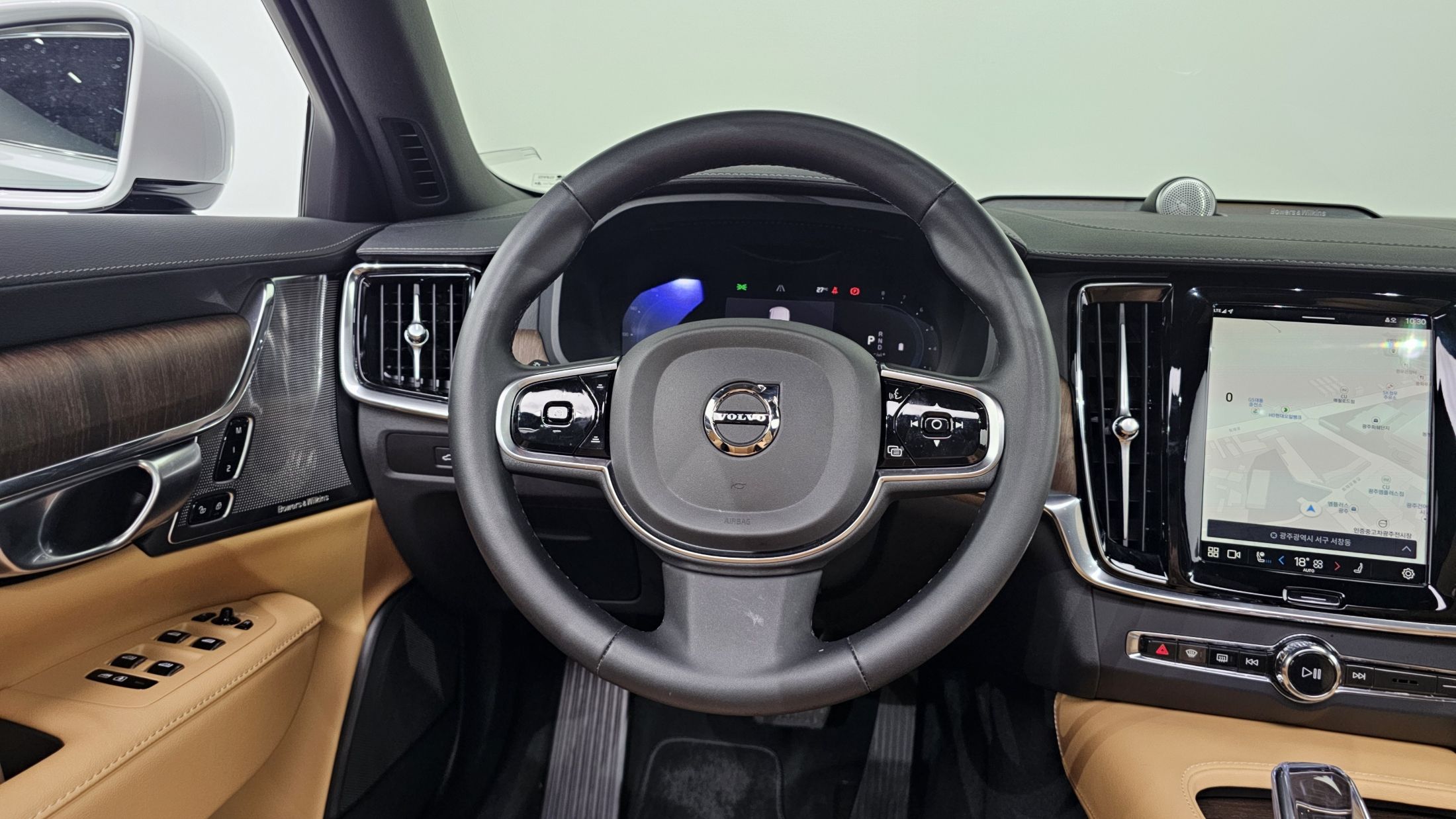 VOLVO S90 2024