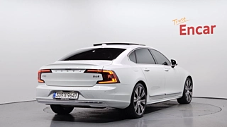 VOLVO S90 2024