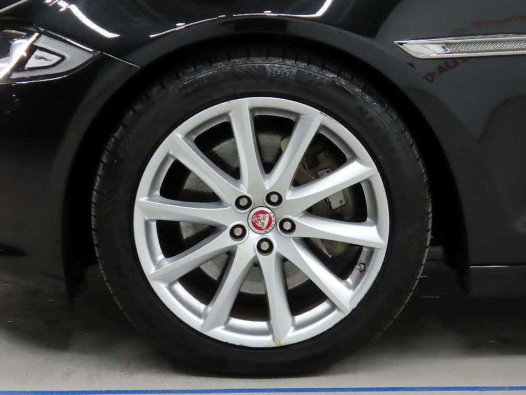 JAGUAR XJ 2016