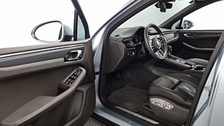 PORSCHE MACAN 2019
