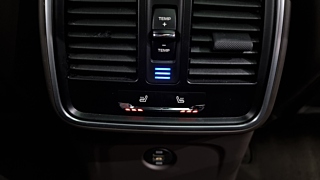 PORSCHE MACAN 2019