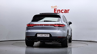 PORSCHE MACAN 2019
