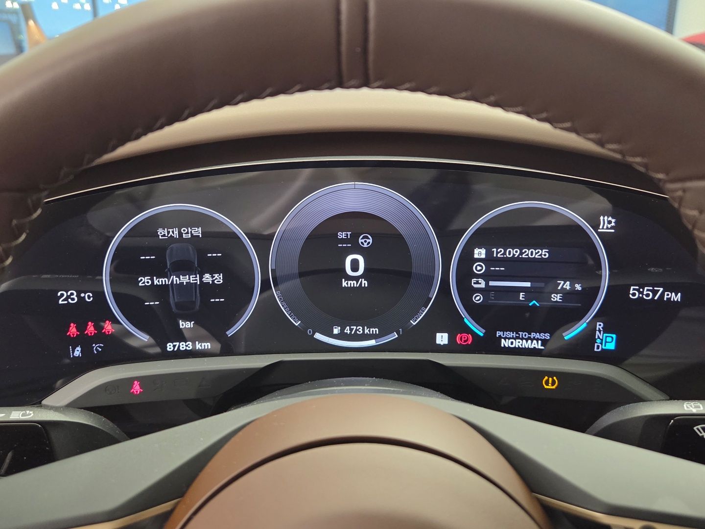 PORSCHE TAYCAN 2025