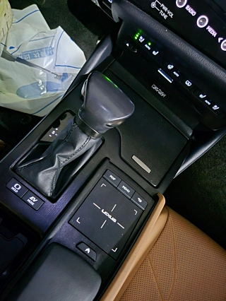 LEXUS ES300H 2021