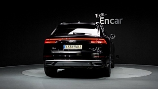 AUDI Q8 4M 2021