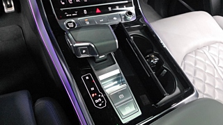 AUDI Q8 4M 2021