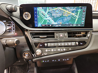 LEXUS ES300H 2025