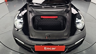 PORSCHE 911 992 2024