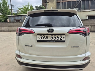 TOYOTA RAV4 2017