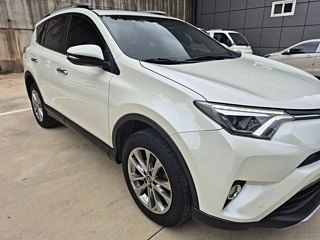 TOYOTA RAV4 2017