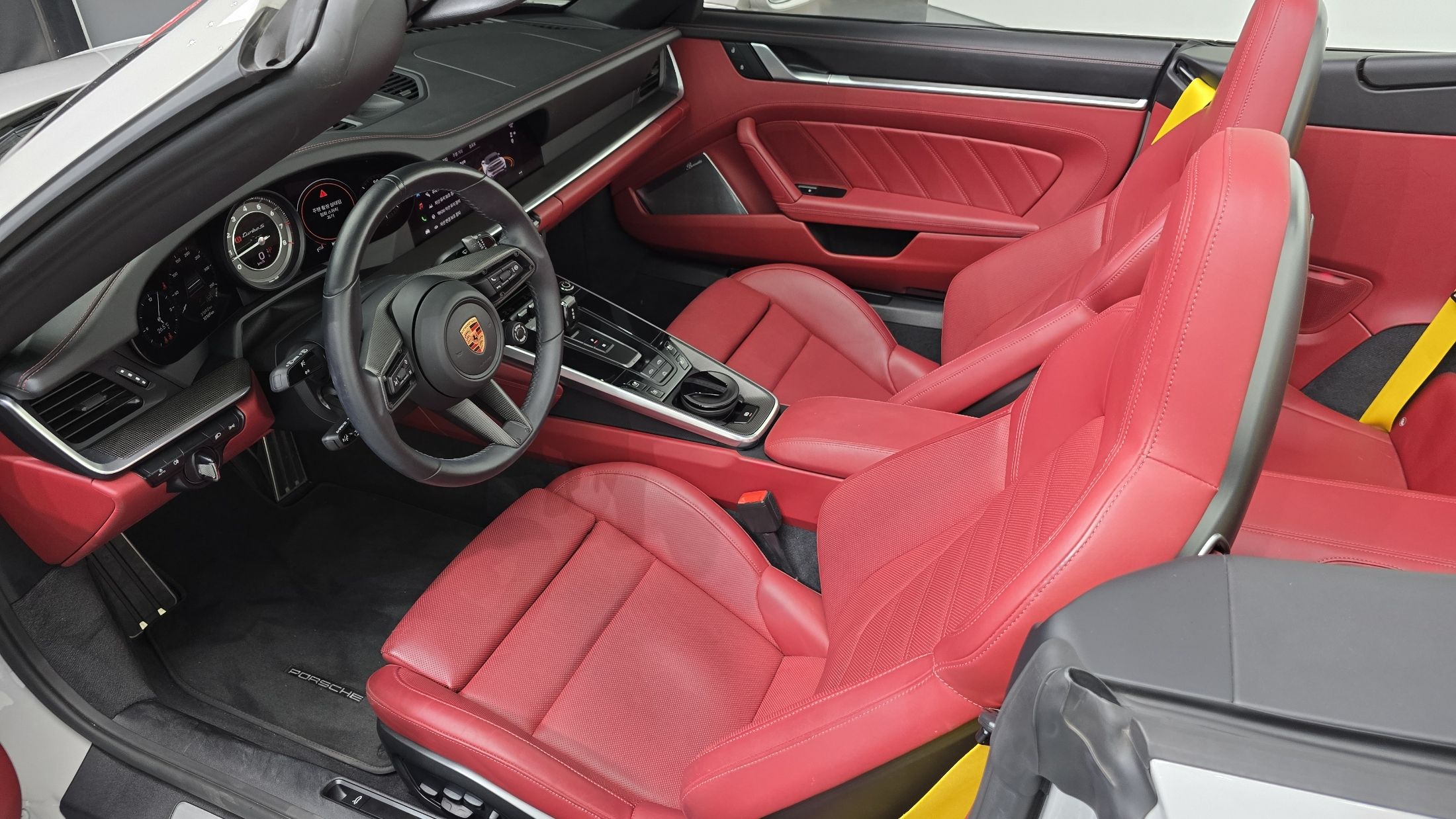 PORSCHE 911 992 2024