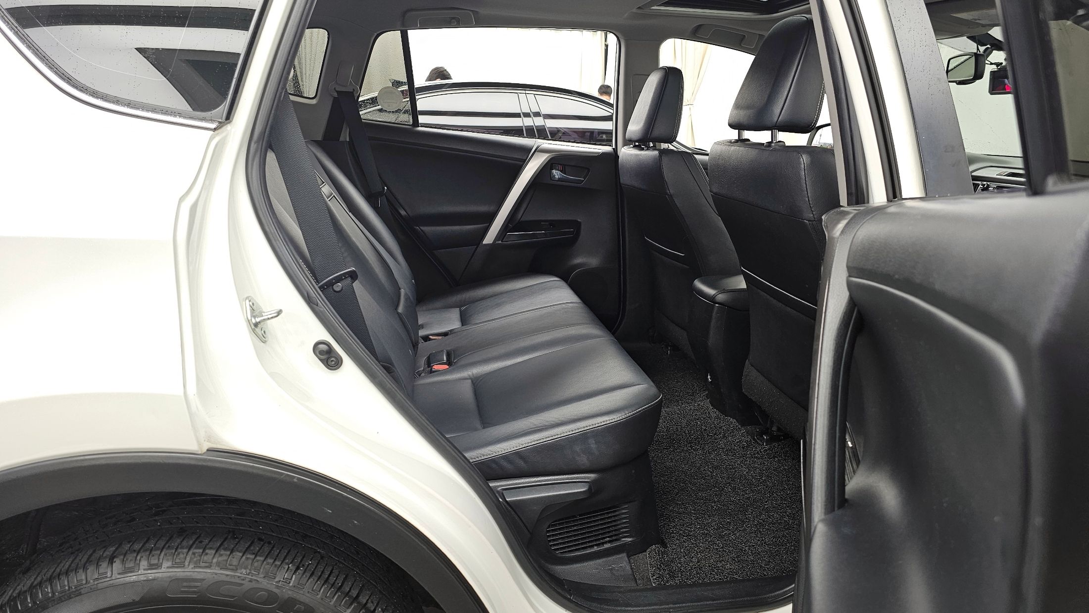 TOYOTA RAV4 2016