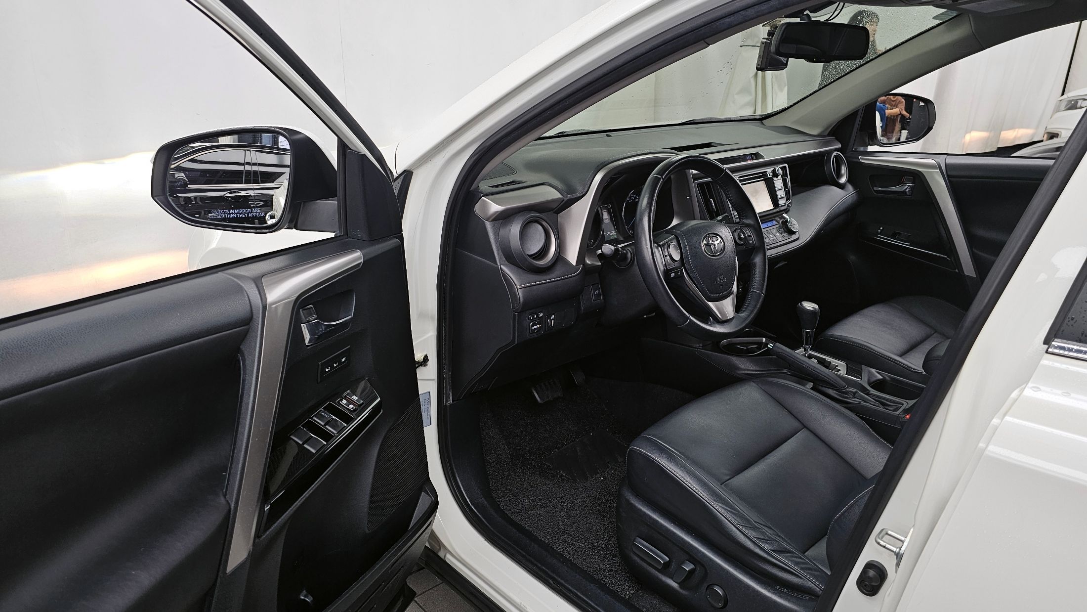 TOYOTA RAV4 2016